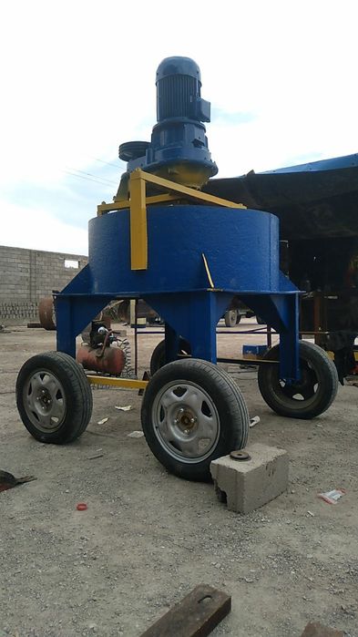 ШлакаблокШлакоблок апарат йигамиз хохлаган размеризда.телграмда алока.