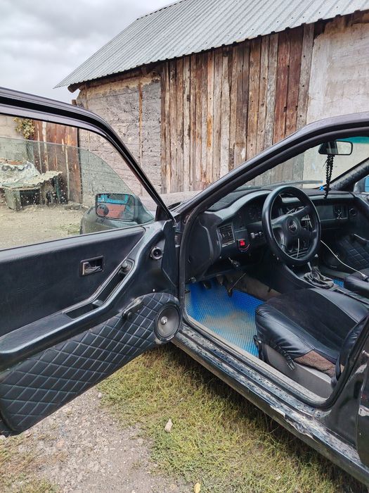 Продам машину AUDI 80 B4