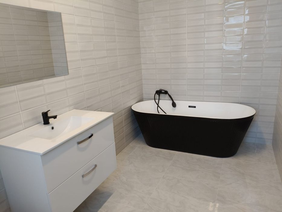 Proprietar,vând vila nouă,zona Cora Brătianu Constanța