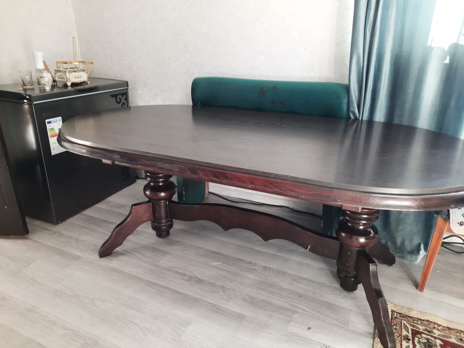 Продам стол 2 метра