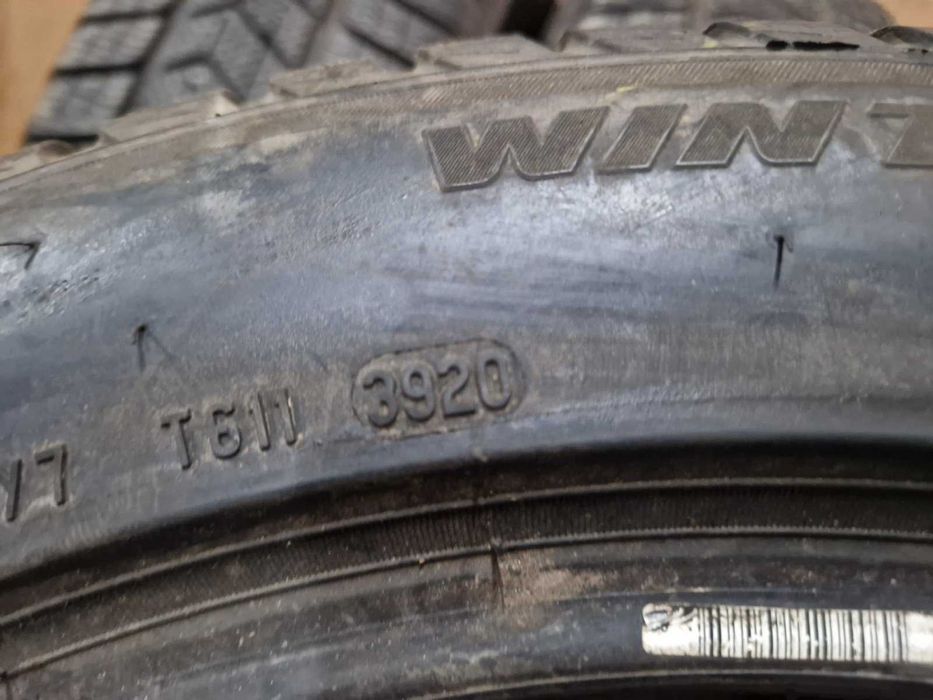 4 Pirelli R18 225/50
зимни гуми Runflat 
DOT3820