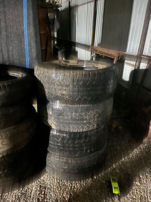 Продам комплект шин