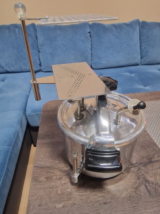 Руски чайник за бързо правене на чай.