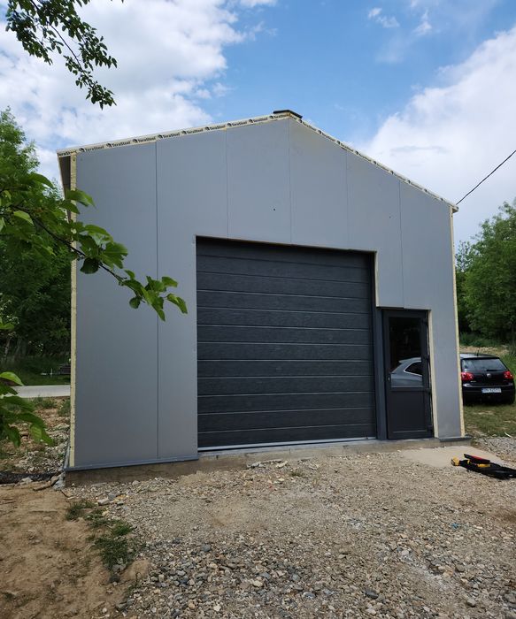 Usa de garaj/ usi secționale/ usi rezidențiale/ usi tip rulou / usa