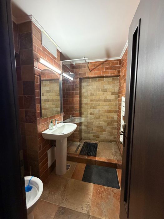 Apartament 3 camere decomandat, etaj 1, Anastasie Panu 52 – complet mobilat și utilat | 750 euro