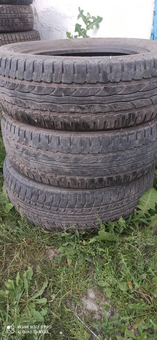 Три покрышки р15