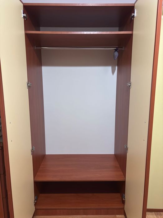 Гардероб за спалня