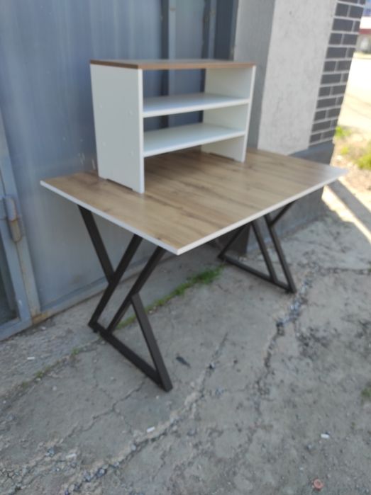 Продам готовые столы