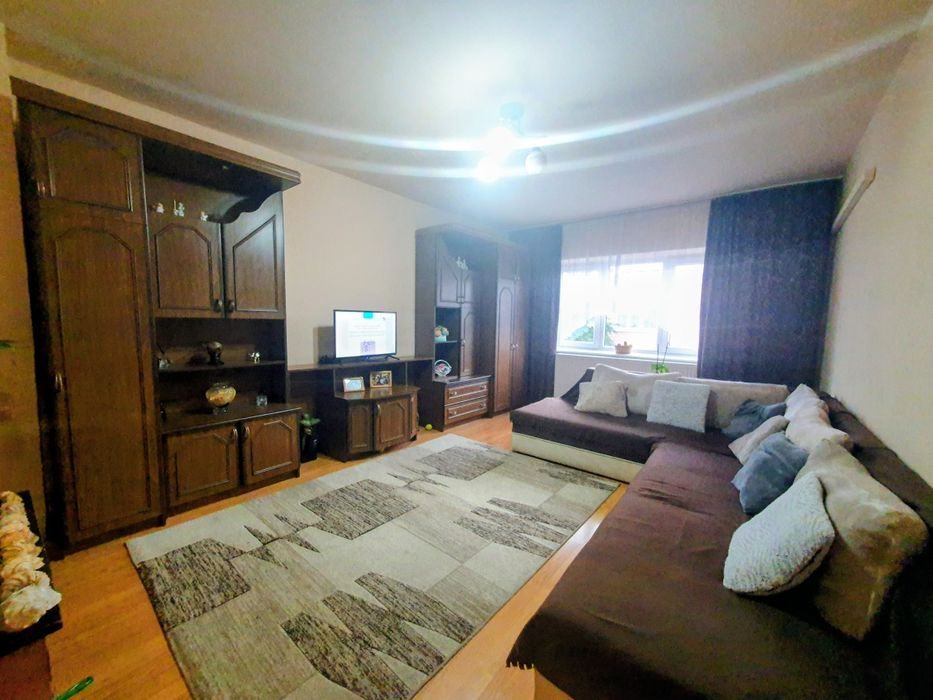 Apartament cu 3 camere în zona Alfa- Arad