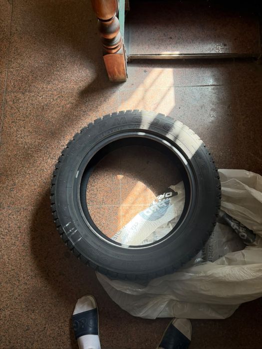 Зимние шины ПРОДАЁТСЯ 4шт