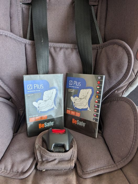 Vând scaun auto BeSafe izi plus ( 4 luni - 5 ani )