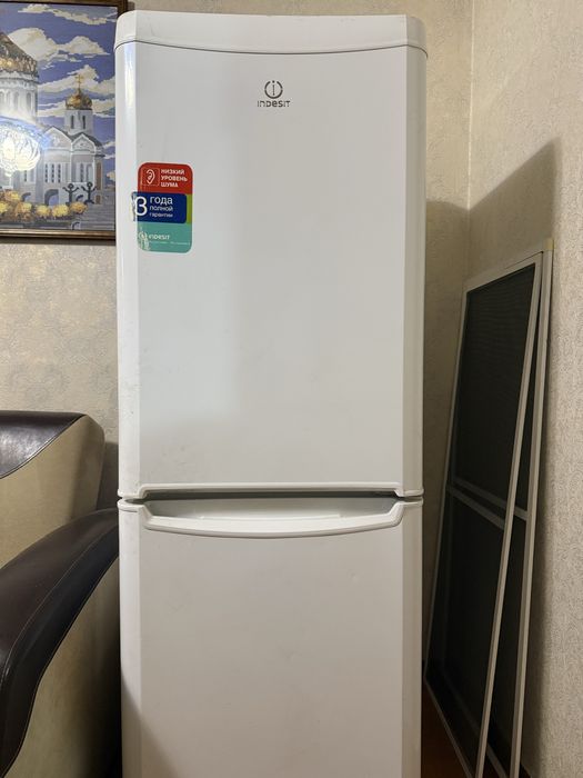 Продам холодильник