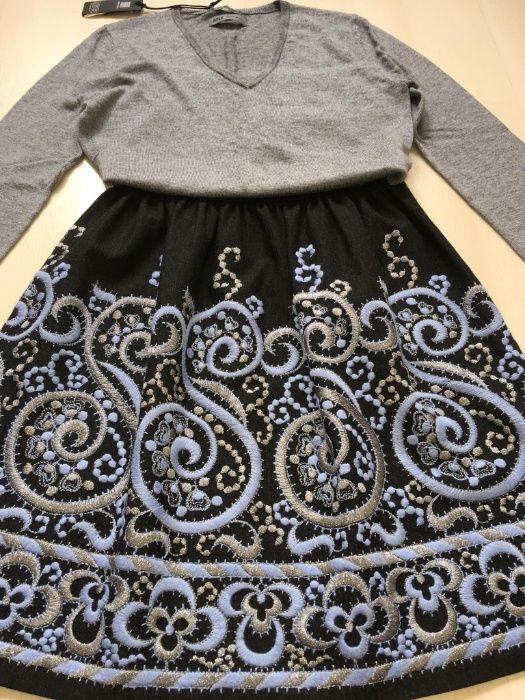 Fustă P.A.R.O.S.H. cu broderie manuală, 100% lână