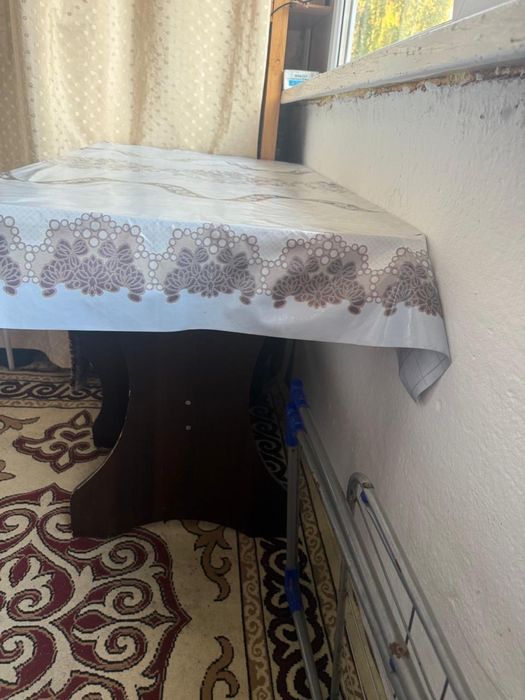 Продам стол со стульями