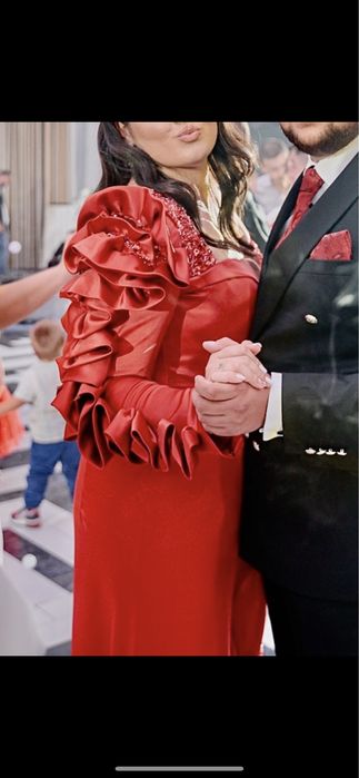 Rochie roșie elegantă de seară