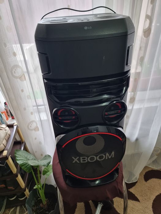 Boxă LG de vânzare,luată acum sase luni, nu mai o folosesc!!