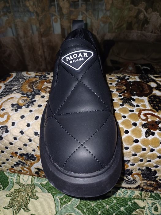 Продам новые кроссовки ( слипоны )