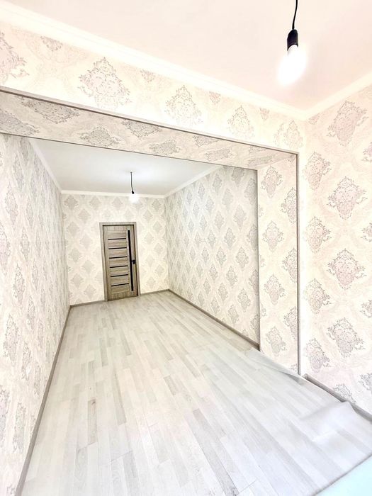 Яшнабад улица Иззат Новостройке продается квартира  2/2/8  42м2