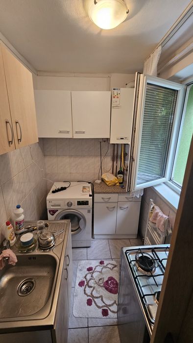 Apartament 2 camere, Gheorgheni, Str Lăcrămioarelor, etaj 1/4