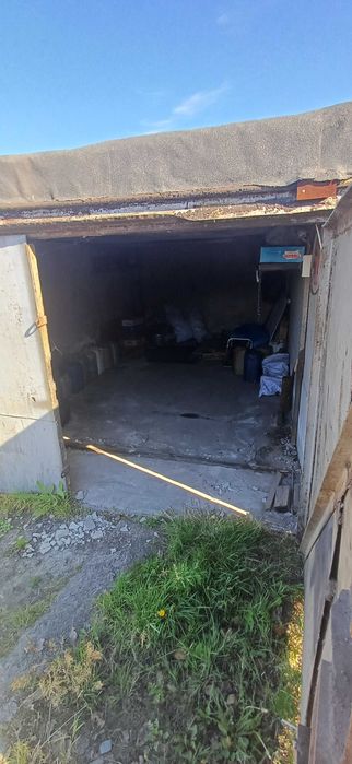 Продам гараж . 800000