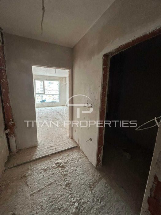 Продава се Едностаен апартамент в Пловдив, Кючук Париж - 40 кв.м за 702 €/кв.м - Снимка #2