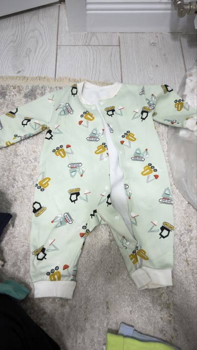 Комбинезоны на ребенка