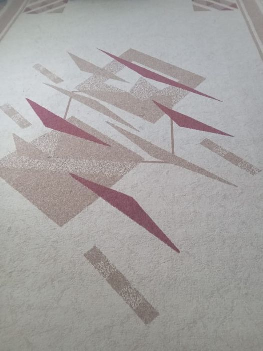 Килемдер сатылады.