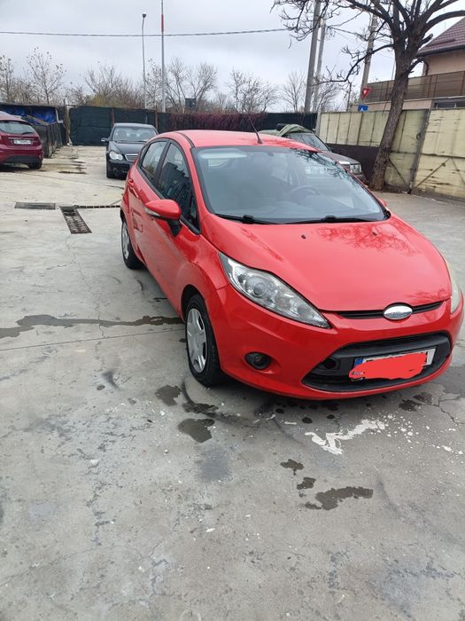 Ford fiesta 1200 benzina   84000 de km