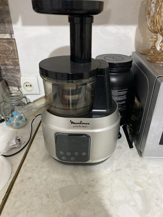 Продаю сок выжималка