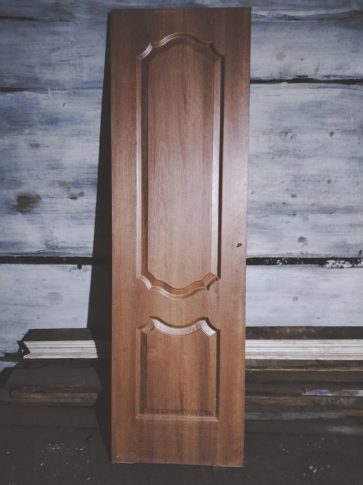 Продается дверь.