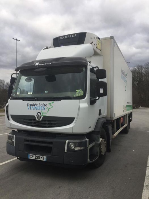 Renault premium frigorific cu carlige