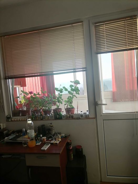 Вътрешни ролетни щори