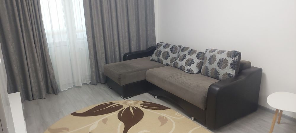 Închiriez apartament 2 camere