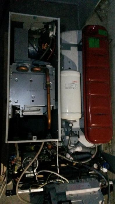 Reparații centrale termice Buderus , Junkers , Bosch Repar placă -bază