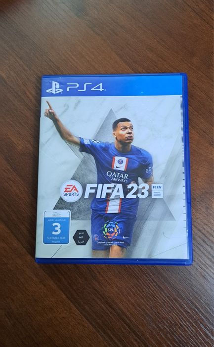 Продам диск FIFA23 на PS4.