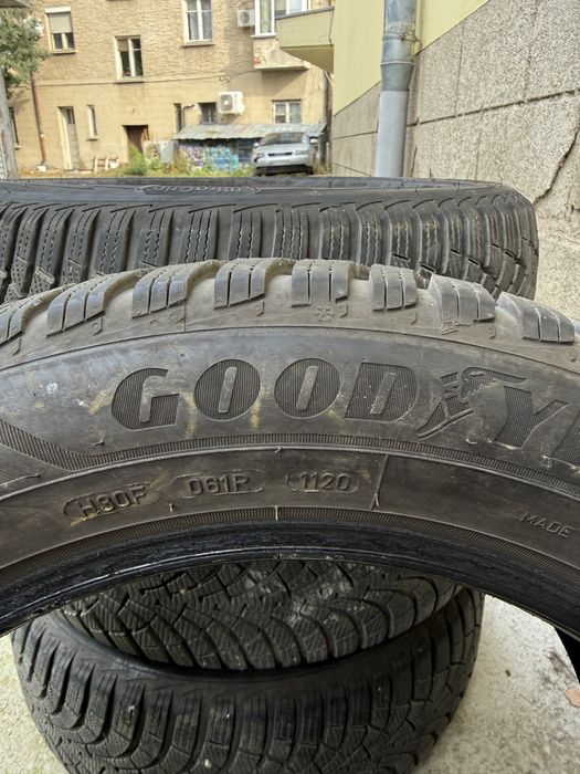 Зимни гуми Goodyear 205/55/16