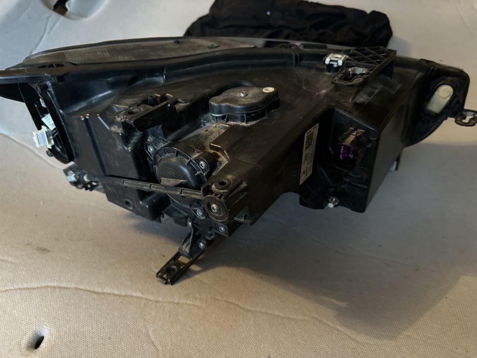 Far stanga full led seat cupra.cod:5fj941007.d.