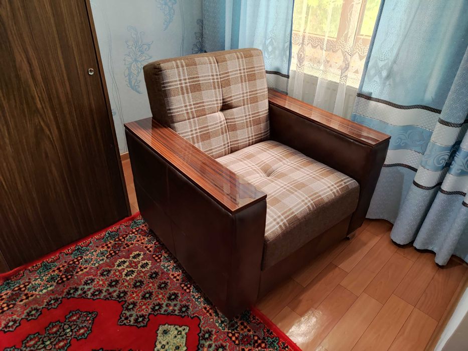 Продаю новое кресло-кровать в отличном состоянии не использовалось.