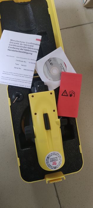 Нивелир Leica NA 324