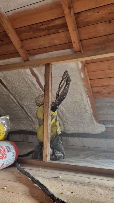 Izolatie Termica cu Spuma Poliuretanica