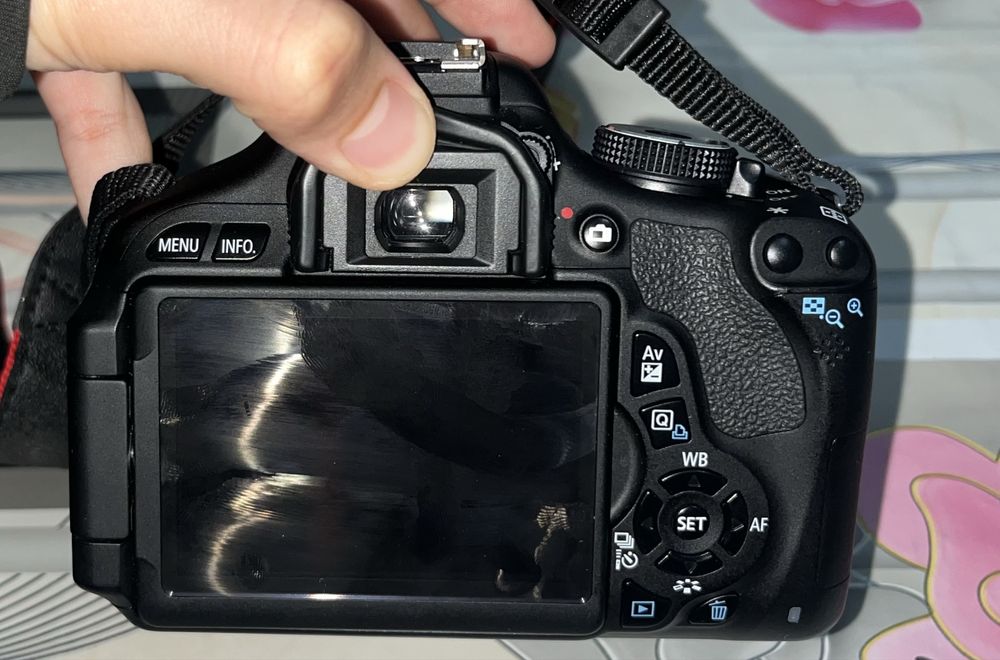 Продается Canon 600d