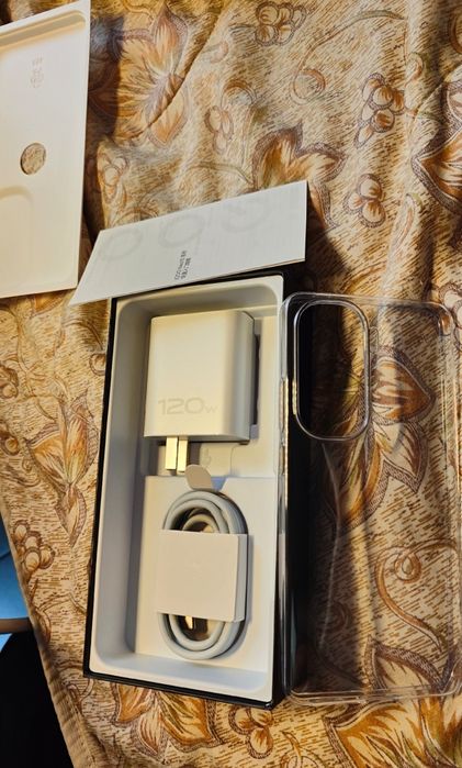 Игровой iQOO Neo 10, 12/256