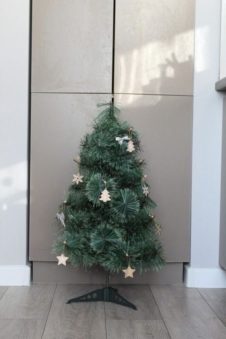 Новогодняя ёлка б/у