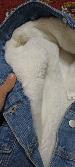 Продаётся джинсовая куртка