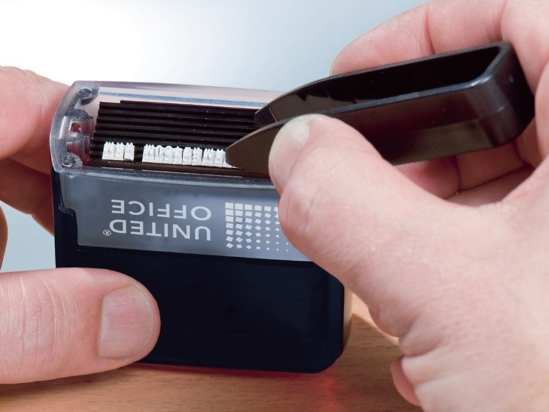 Kit Stampila Personalizabila 300 caractere - noua