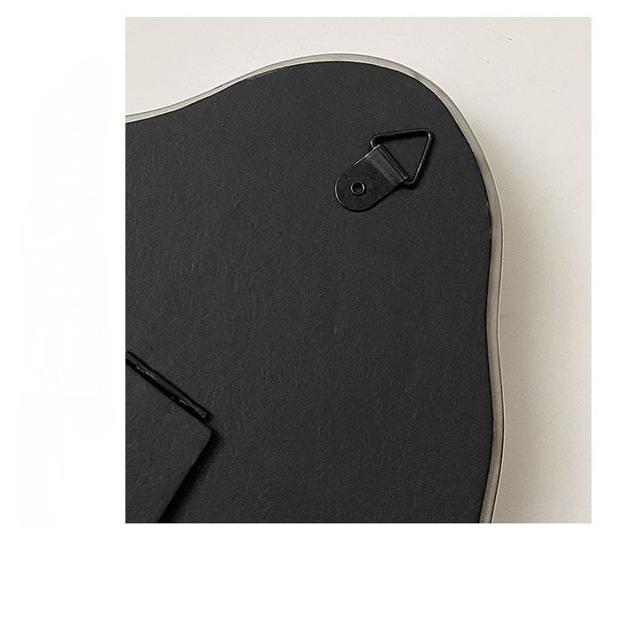 В наличии шикарное зеркало