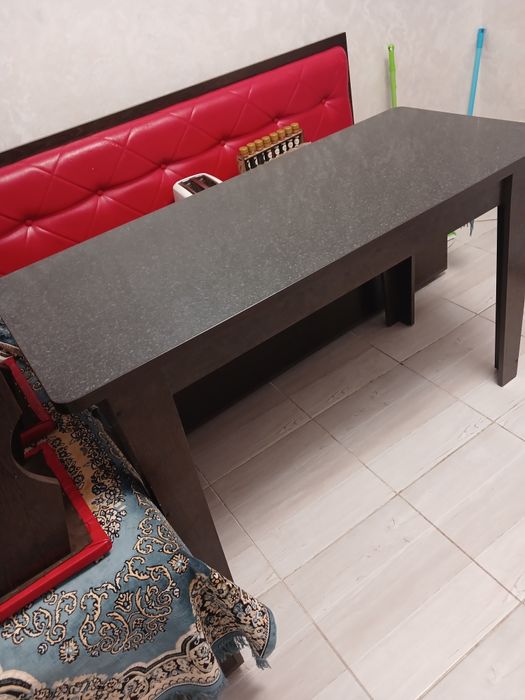 Продам куханый стол