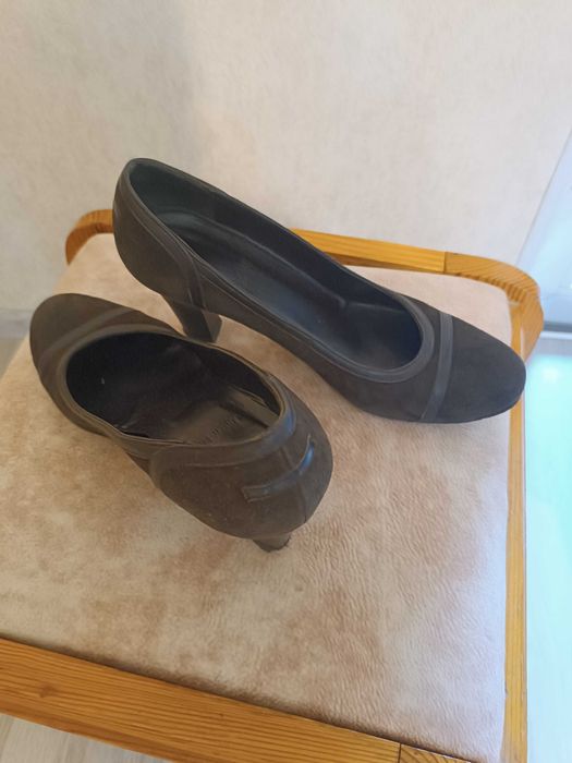 Продаются женские туфли