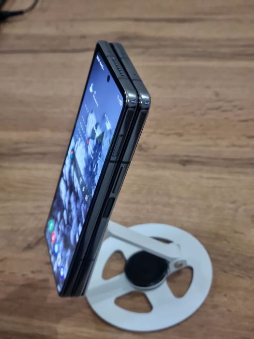Assalomu aleykum, telefon sotiladi