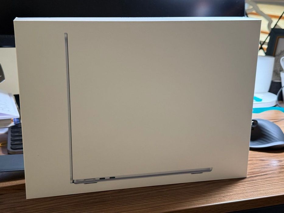 MacBook Air M5 13" 16/512GB — Silver